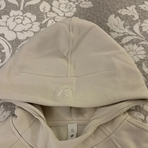 Lululemon Scuba Oversized Side-Slit Hoodie ~ Size M/L ~ Color Bone ~ NWT - Picture 6 of 12